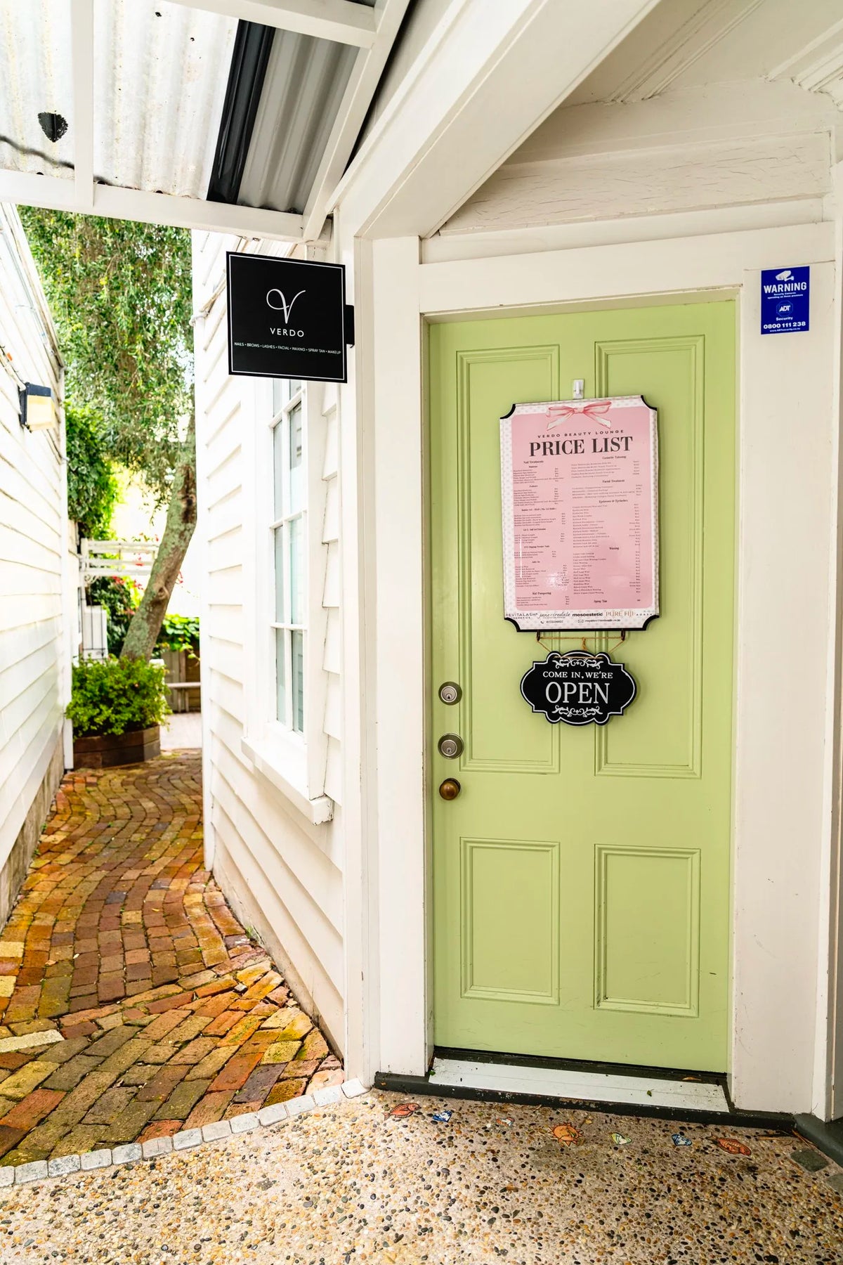 verdo salon green door